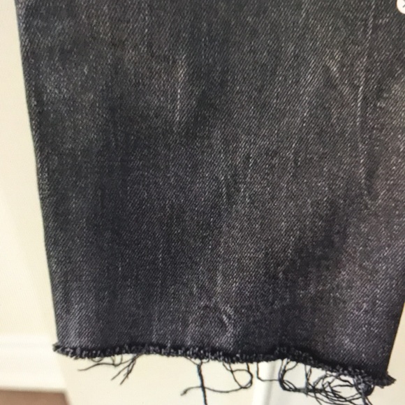 GAP girlfriend black wash raw hem jeans size 26 - Picture 5 of 5